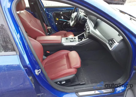 2023 BMW 330I xDrive z USA, uszkodzony, nr VIN 3MW89FF07P8D63346